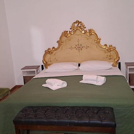 Ca Rialto Apartments Venesia Bagian luar foto