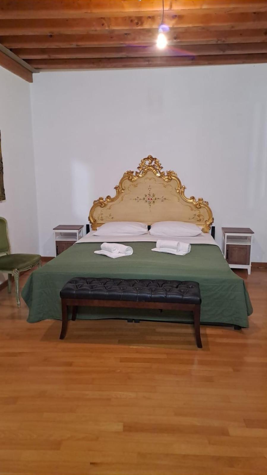 Ca Rialto Apartments Venesia Bagian luar foto
